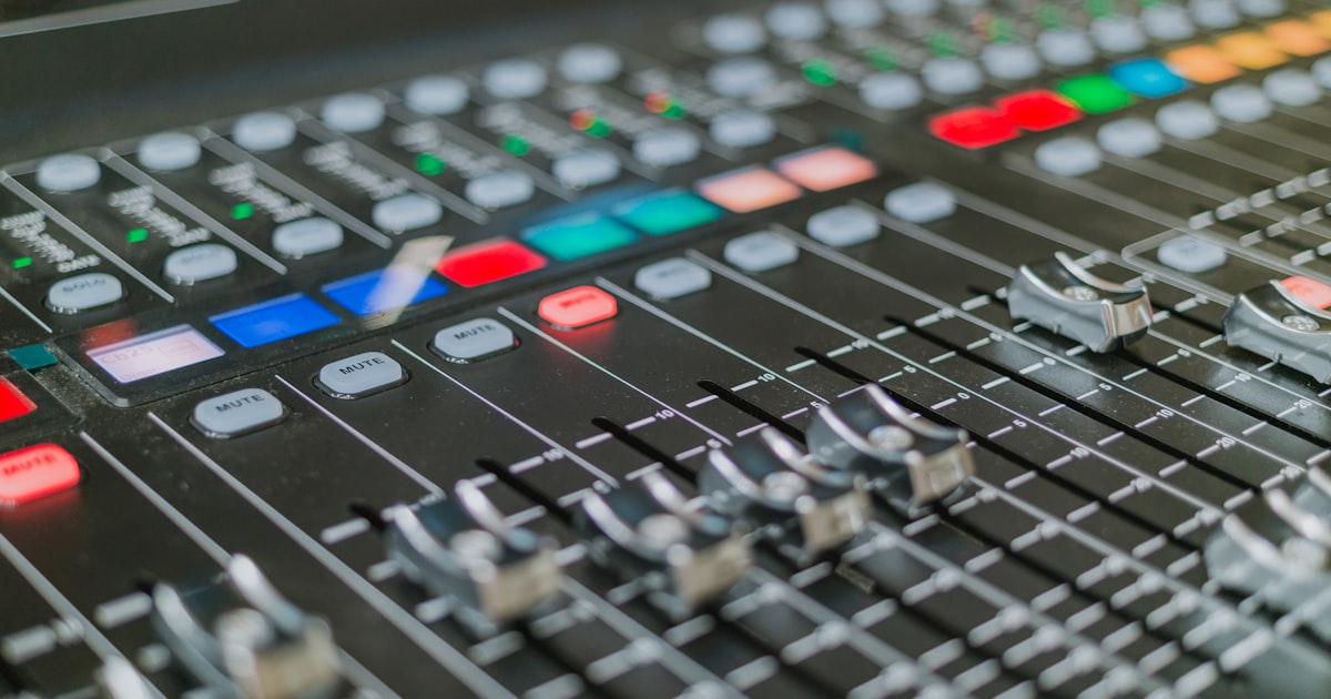 동영상 편집시 사운드 노이즈 제거하기